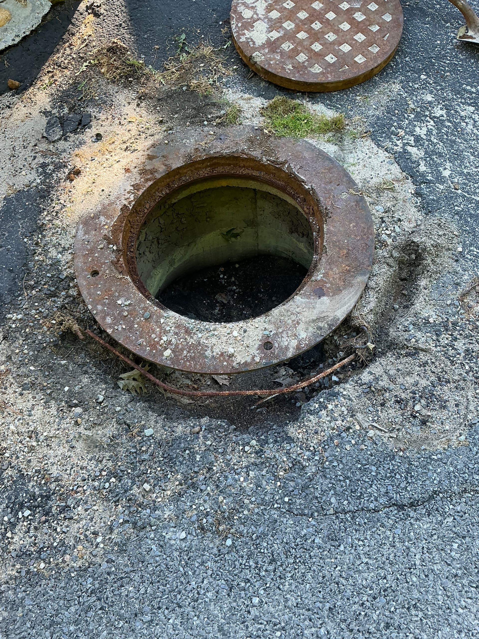 Gallery photos for Manhole Repair and Asphalt Paving in Mount Washington Valley: Image #1